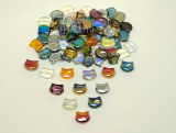 Skleněný komponent - mezidíl - kočka s podélným průtahem, cca 10x8mm, mix barev, balení 10ks