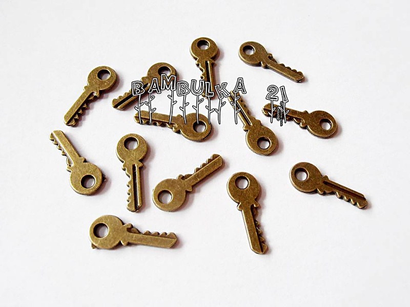Kovový  bronzový klíč 19mm x 7.5mm