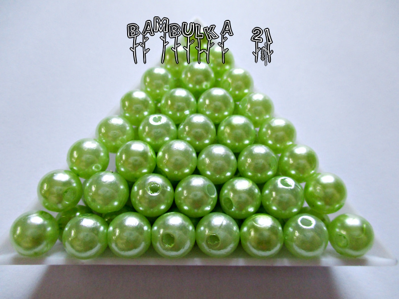  Akrylové perličky cca 8mm Barva: světle zelená "voskovaná" - cca 20ks